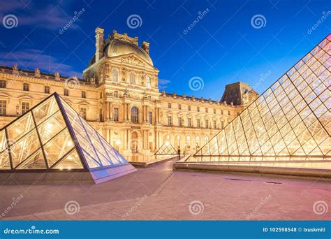 Night View of Louvre Museum in Paris, France Editorial Stock Photo ...