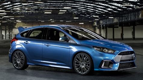 FORD RENOVA A PAIXÃO AO DIRIGIR O NOVO FOCUS RS ESPORTIVO