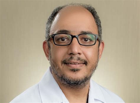 Dr Ahmad Muhammad Taha Consultant Anesthesiologist Emirates