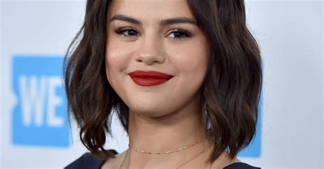 Selena Gomez S Nude Nail Polish Colour POPSUGAR Beauty UK