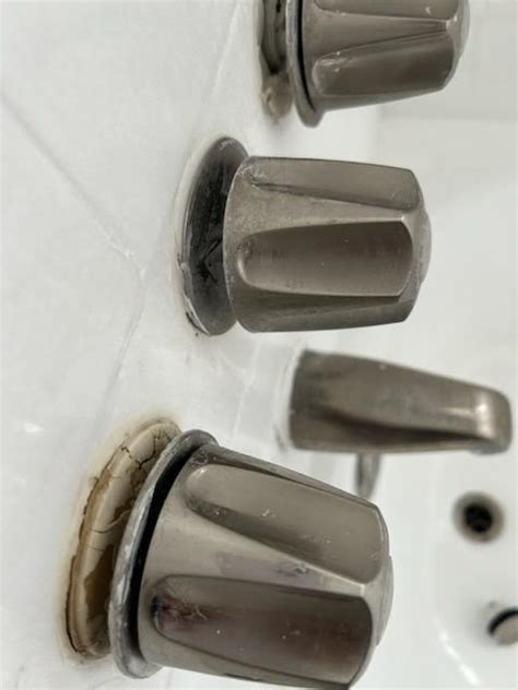 Bathtub Faucet Fix : r/Renovations