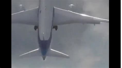 Extreme: Vertical takeoff of Airplane, video goes viral – Watch ...