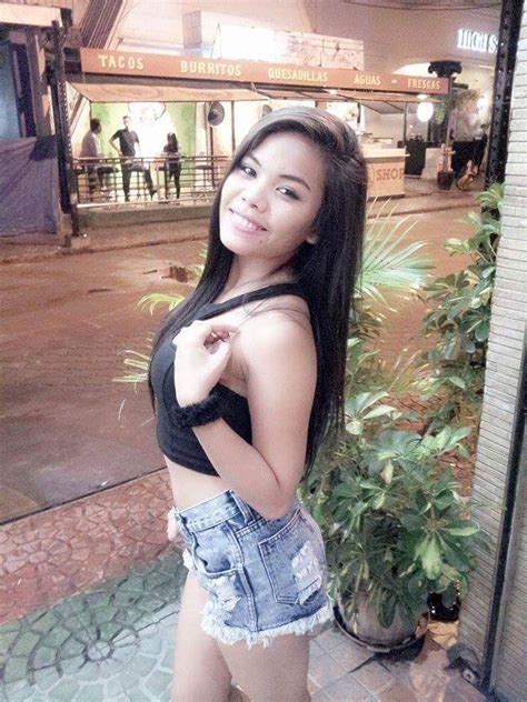 Filipina Hottie On Fields Avenue Angeles City Philippines Nightlife