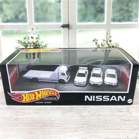 Jual Hot Wheels Nissan Diorama Box Premium New Loose Shopee Indonesia