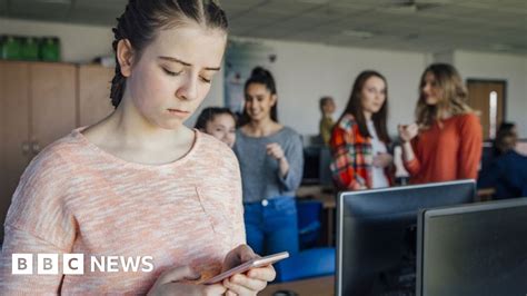 England S Schools Worst For Cyber Bullying BBC News