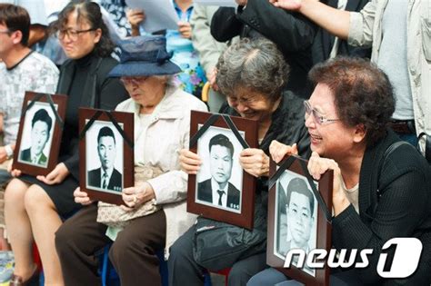 인혁당 사건 피해자들 재심 재판에서 56년만에 무죄