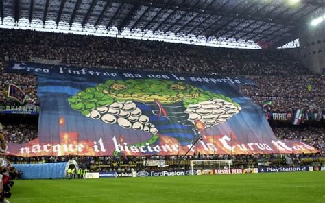 Inter Milan Le Coreografie Più Belle Del Derby A San Siro Sky Sport