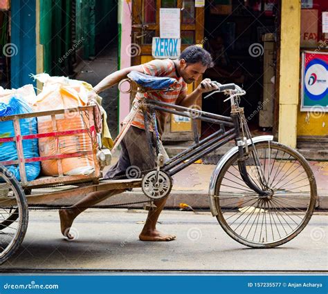 Kolkata India August Rickshaw Van Puller In Street Of