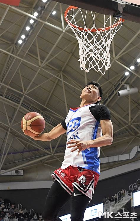 50 50 50 고든 폴더 덩크 선보인 아반도 덩크 콘테스트 우승 Kbl 올스타전 Mk스포츠