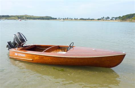 Restauration And Construction Bateaux En Bois Dinghy Kirié