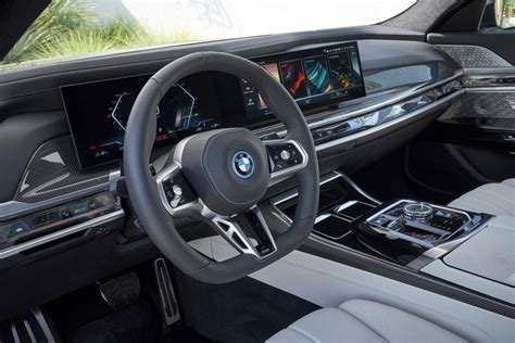 2023 Bmw I7 Proves The Future Of Luxury Is Electric Cnet