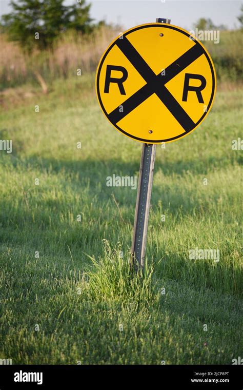 Railroad crossing sign in rural east central Illinois Stock Photo - Alamy