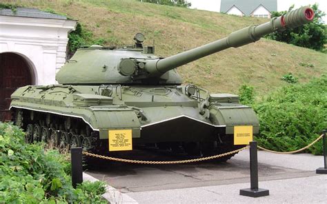 Stalin's T-10 Heavy Tank: One Big Beast of a Tank (That Served for 40 Years) | The National Interest