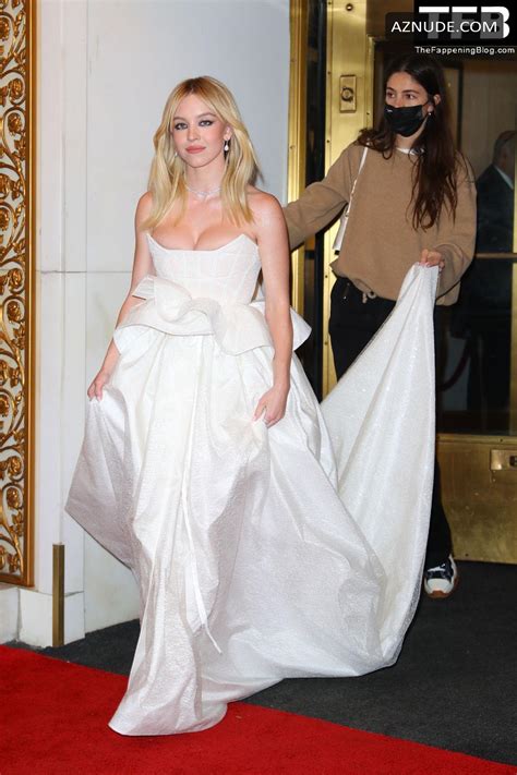 Sydney Sweeney Sexy Seen Flaunting Her Hot Tits And Legs In A White Dress At The Met Gala In NYC
