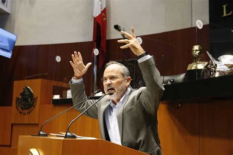 Senador Gustavo Madero Mu Oz Al Presentar Reservas A Un Dictamen De