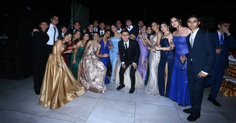 Seniors De La Salle Celebran Su Fiesta De Graduaci N