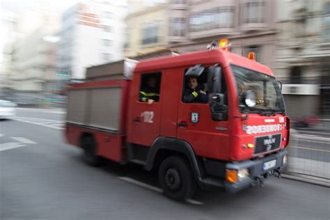 Una Pareja De Ancianos Británicos Muere En Un Incendio En Una Casa En