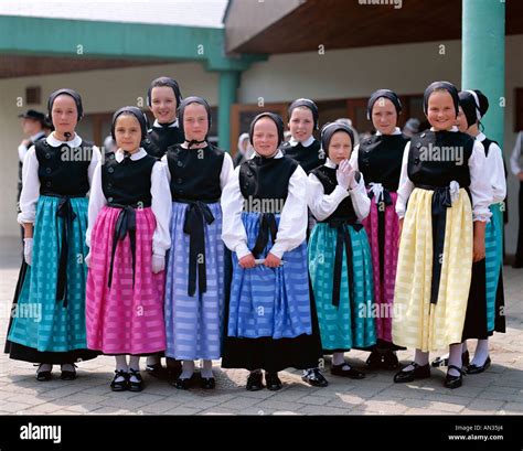 Breton Traditional Dress / Girls Dressed in Traditional Costume ...