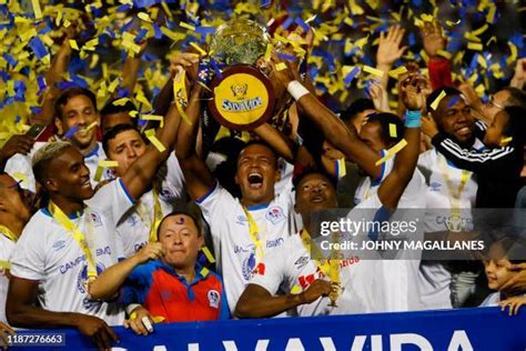 Olimpia Honduras Photos and Premium High Res Pictures - Getty Images