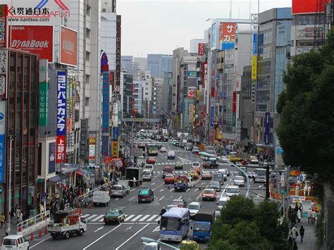 东京街头车水马龙——贯通日本图片频道