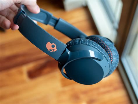 Skullcandy Riff Wireless Headphones Review Good Sound And Comfort On