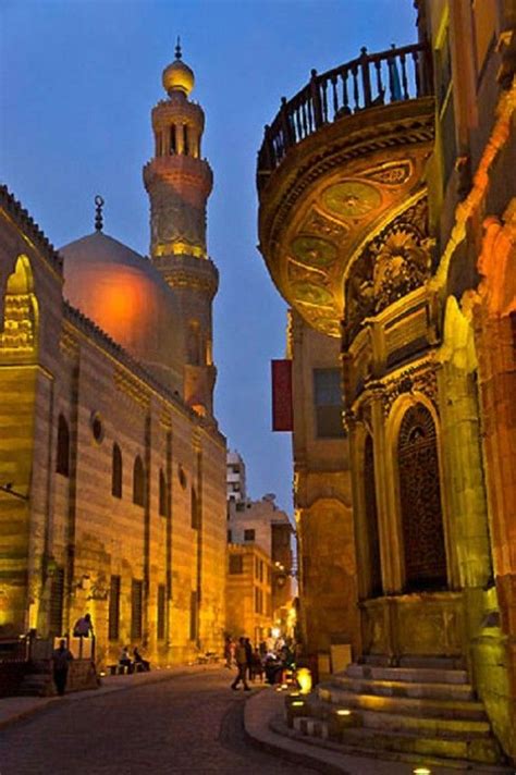 Khan El Khalili District Qalun Mosque Cairo Egypt Cairo Egito