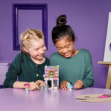 LEGO Friends Emma's Art Studio | Home Bargains