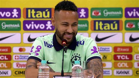 Neymar Diz Estar Bem V Diniz Reinventando Futebol E Alfineta