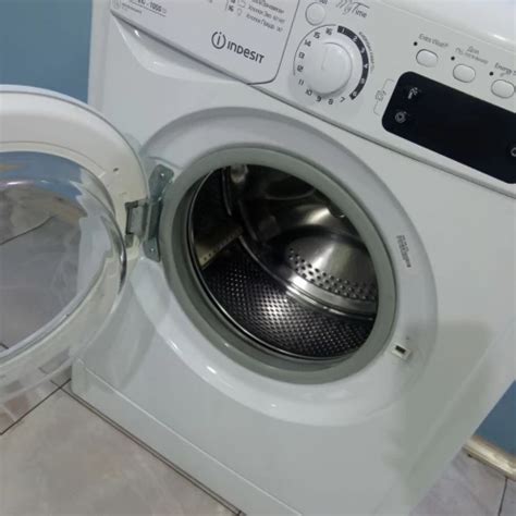 Indesit IWSD 5085 - Узкие стиральные машины