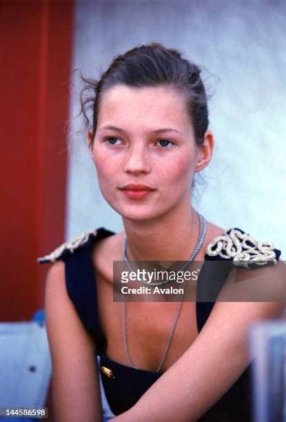 46749 Kate Moss Photos And High Res Pictures Getty Images