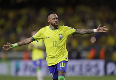 Vor Pele Neymar Alleiniger Rekord Torsch Tze Brasiliens