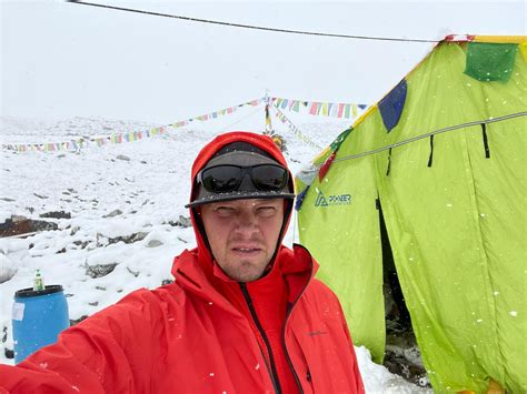 Varga Csaba megkezdte a csúcstámadást a Himalájában