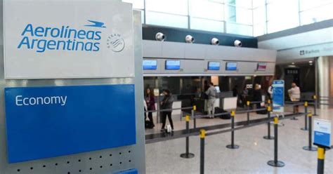 Aerolíneas Argentinas ya hace controles a pasajeros que viajen a EE UU