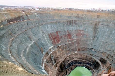 The Largest Open Pit Diamond Mine in the World » TwistedSifter