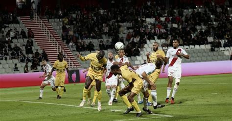 Football Ligue L Ac Ajaccio Tombe Dans Le Pi Ge De Concarneau