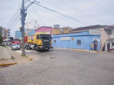 V Deo Caminhoneiros Realizam Carreata Pelas Ruas De Cangu U Online