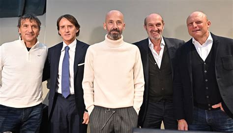 Ansia Per Gianluca Vialli Condizioni Peggiorate La Madre Lo Raggiunge