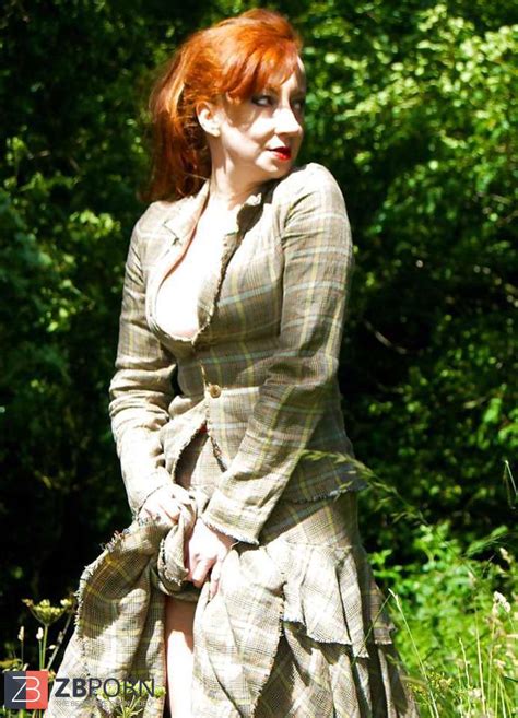 Crimson Flawless Dame ZB Porn