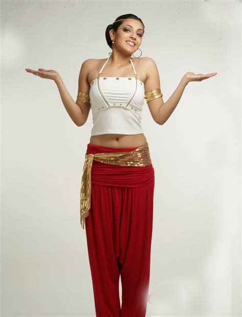 Kajal Agarwal Navel Show Hot Sexy Pics