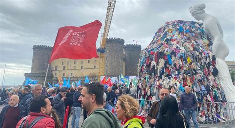 Primo Maggio Sindacati In Piazza A Napoli Serve Europa Sociale