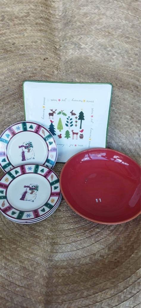 Christmas Plates Set, Furniture & Home Living, Kitchenware & Tableware ...