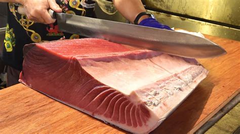 10000 Giant Bluefin Tuna Otoro Cutting Unbelievable Precision And