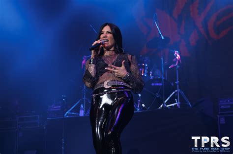 Vixen Rocked the Honda Center with New Lead Singer Rosa Laricchiuta ...