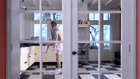 Nude dancing video ThisVid em inglês
