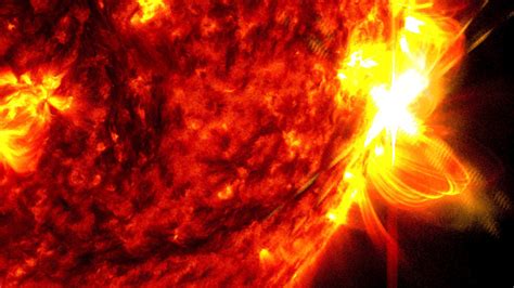 Closer Than Expected Magnetic Field Of Sun Could Improve Solar Storm