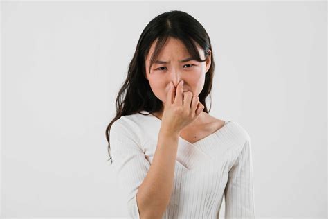 cara menghilangkan mata bengkak setelah bangun tidur 1