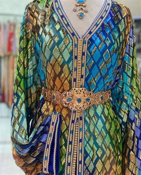 Pin By Women S Guide On Caftans Moroccan Clothing Moroccan Fashion