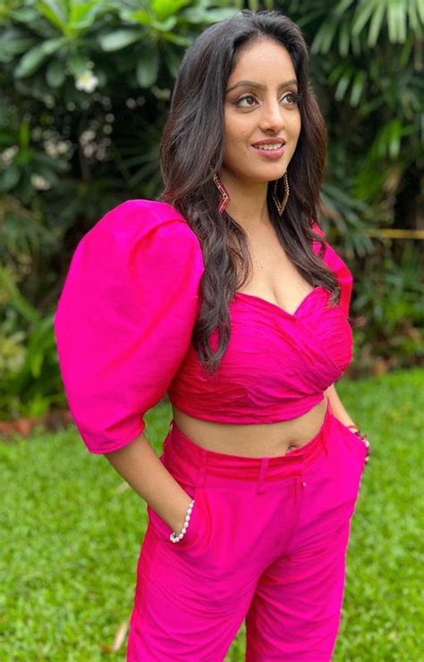 Deepika Singh W Tv Serial Actress Hot Hd Stills Indiancelebblog