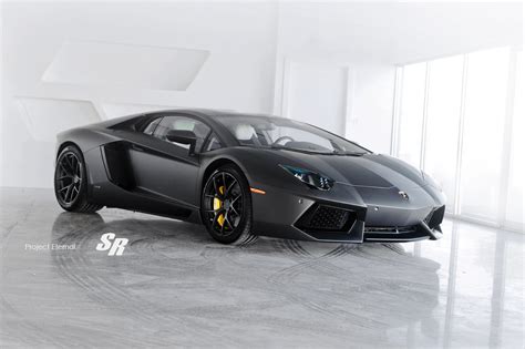 Luxury Lamborghini Cars: Lamborghini Aventador Black