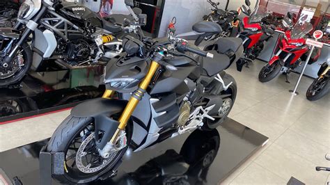 NOVA DUCATI STREETFIGHTER V S A NAKED DE TIRAR O FÔLEGO YouTube